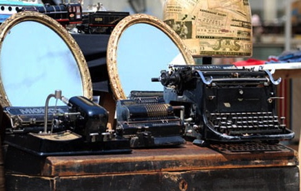The hot item for 2013? Old typewriters 