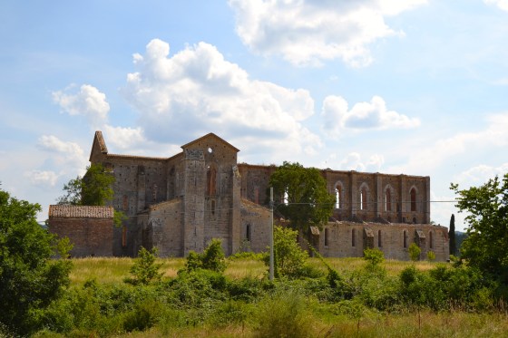 The San Galgano abbey from the fields