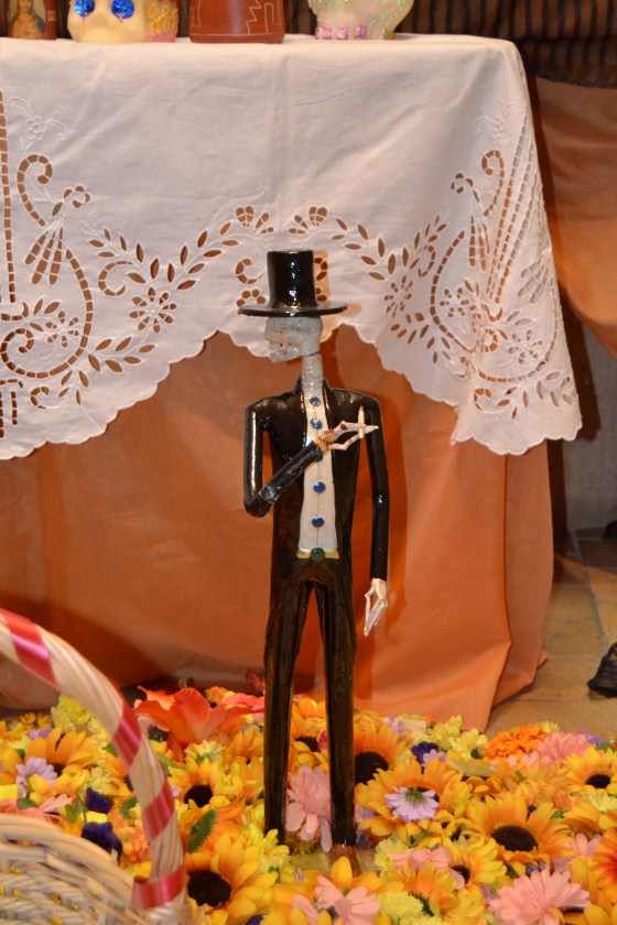 Lucky for me my trip to the church coincided with Dia De Los Muertos  (Day of the Dead) 